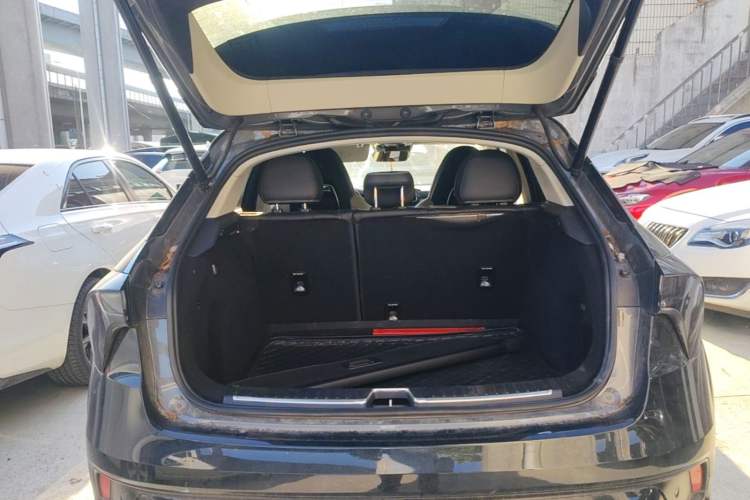 Used Lynk & Co 02 2018 1.5T DCT Two-Wheel Drive Pro Version China V Emission Standard Trunk