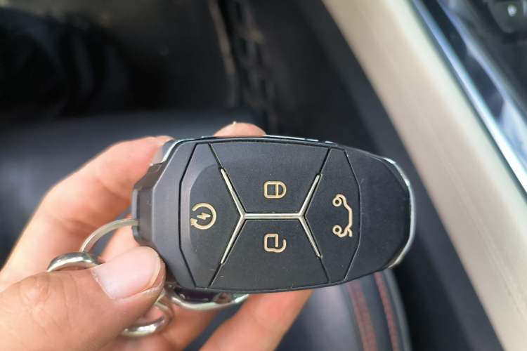 Used Lynk & Co 02 2018 1.5T DCT Two-Wheel Drive Zhaopu Version China V Standard Vehicle Key