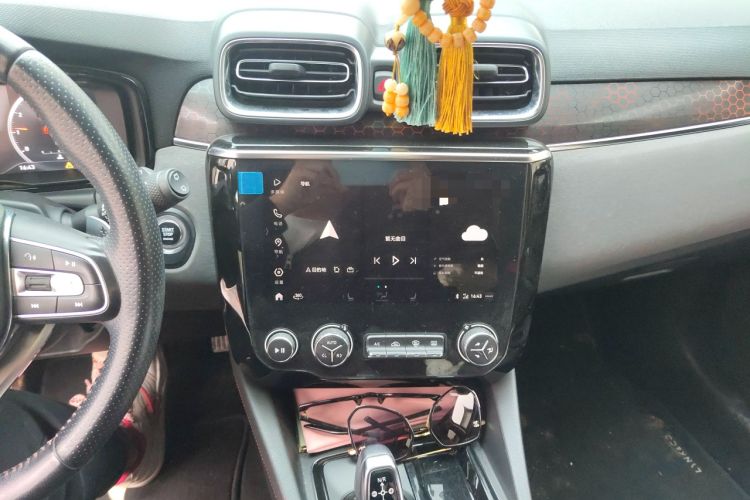 Used Lynk & Co 02 2018 1.5T DCT Two-Wheel Drive Pro Version China V Emission Standard Audio And AC Panel