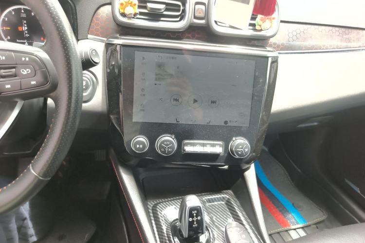 Used Lynk & Co 02 2018 1.5T DCT Two-Wheel Drive Zhaoban China V Standard Audio And AC Panel