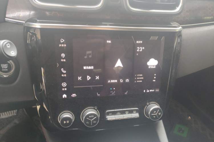 Used Lynk & Co 02 2018 1.5T DCT Two-Wheel Drive Pro Version China V Emission Standard Audio And AC Panel