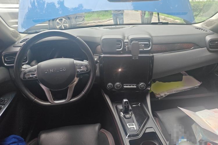 Used Lynk & Co 02 2018 1.5T DCT Two-Wheel Drive Pro Version China V Emission Standard Center Console