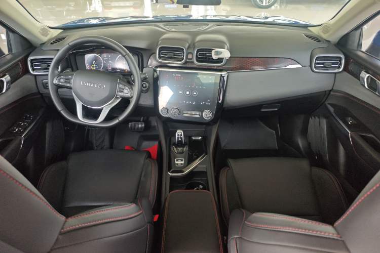 Used Lynk & Co 02 2018 1.5T DCT Two-Wheel Drive Sporty Version China V Standard Center Console