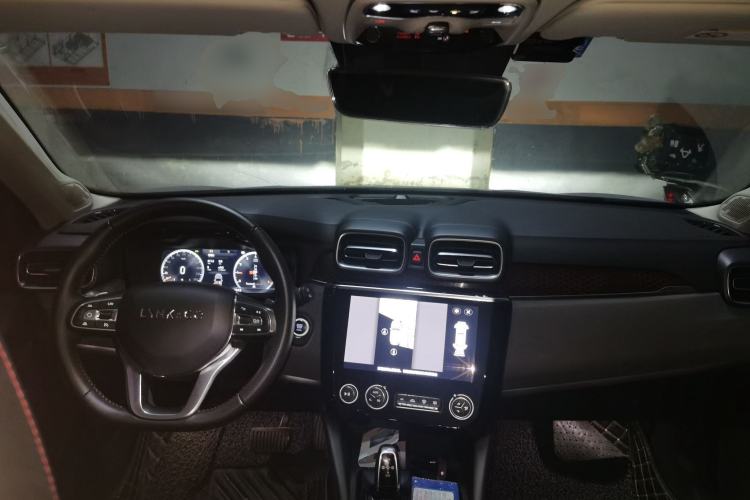 Used Lynk & Co 02 2018 1.5T DCT Two-Wheel Drive Pro Version China V Emission Standard Center Console