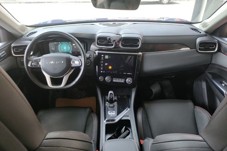 Used Lynk & Co 02 2018 1.5T DCT Two-Wheel Drive Pro Version China V Emission Standard Center Console