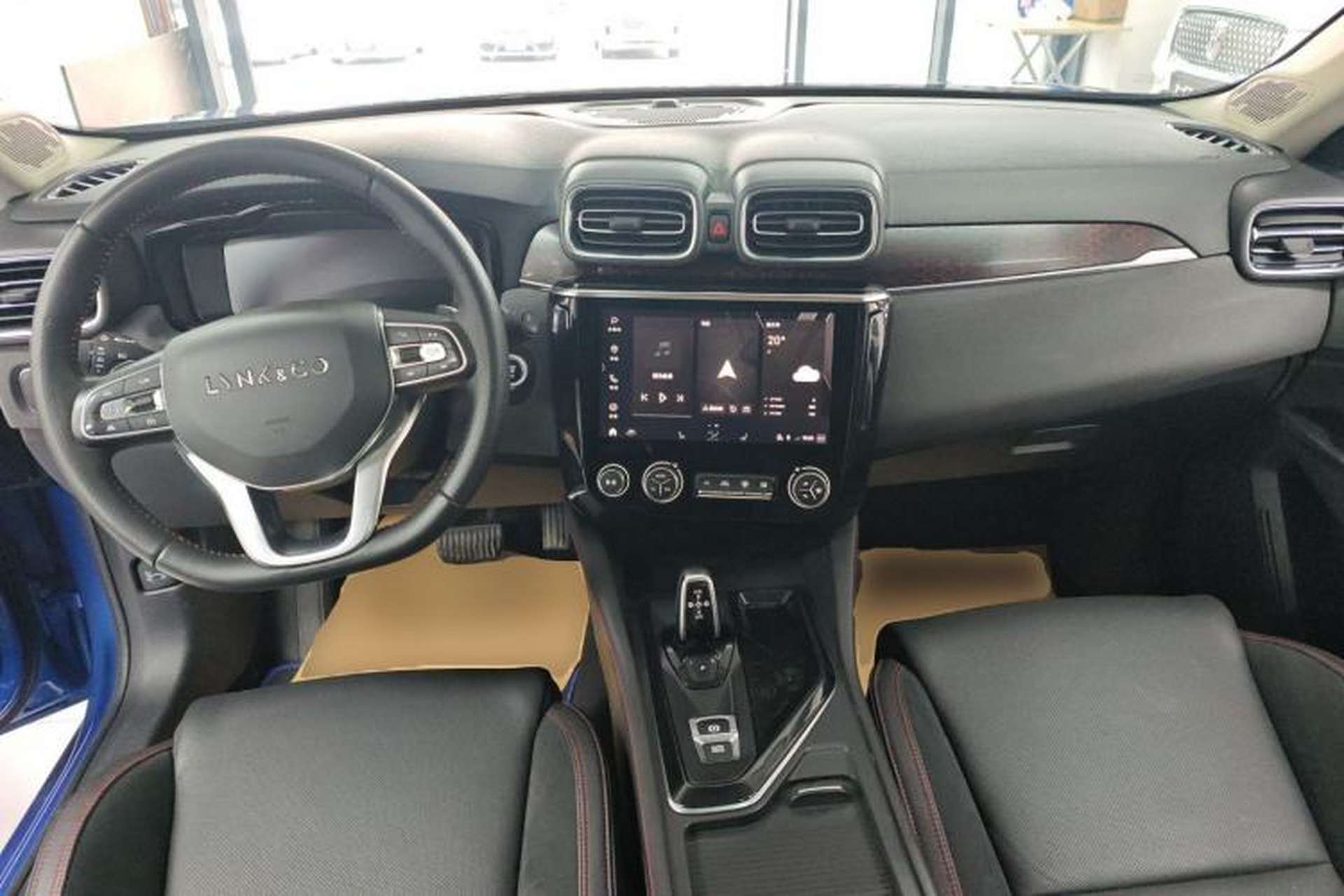 Used Lynk & Co 02 2018 1.5T DCT Two-Wheel Drive Pro Version China V Emission Standard Center Console