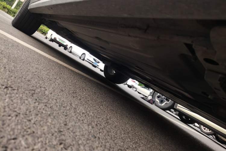 Used Lynk & Co 02 2018 1.5T DCT Two-Wheel Drive Pro Version China V Emission Standard Chassis Front Right