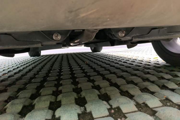 Used Lynk & Co 02 2018 1.5T DCT Two-Wheel Drive Pro Version China V Emission Standard Chassis Rear