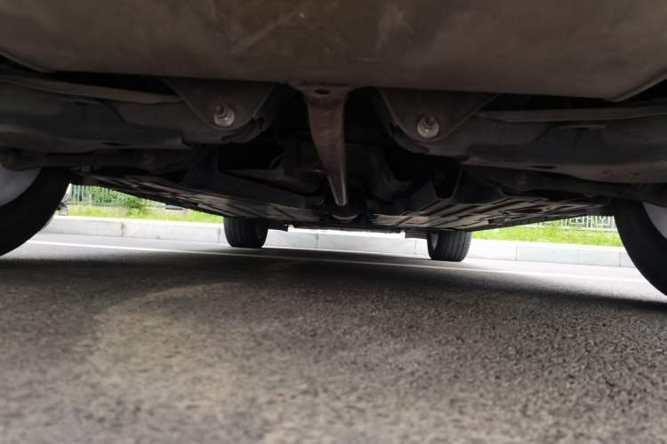 Used Lynk & Co 02 2018 1.5T DCT Two-Wheel Drive Pro Version China V Emission Standard Chassis Rear