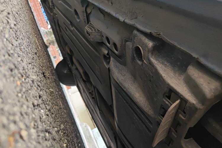 Used Lynk & Co 02 2018 1.5T DCT Two-Wheel Drive Pro Version China V Emission Standard Chassis Rear Left