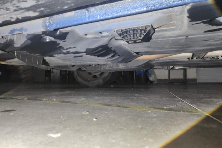 Used Lynk & Co 02 2018 1.5T DCT Two-Wheel Drive Pro Version China V Emission Standard Chassis Rear Right