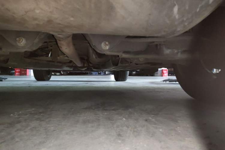 Used Lynk & Co 02 2018 1.5T DCT Two-Wheel Drive Pro Version China V Emission Standard Chassis Rear