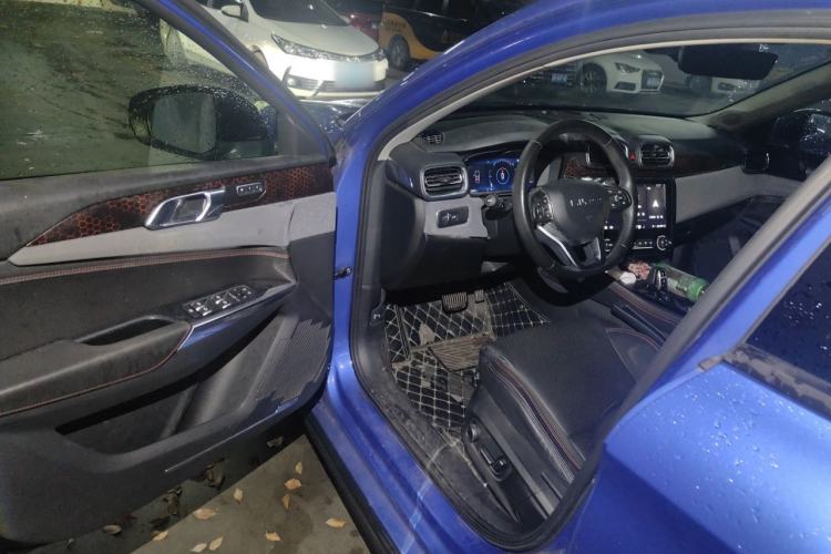 Used Lynk & Co 02 2018 1.5T DCT Two-Wheel Drive Pro Version China V Emission Standard Driver Seat