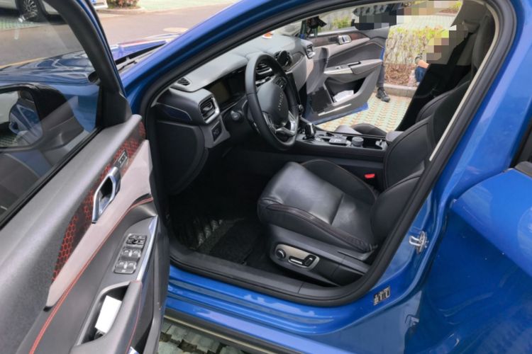 Used Lynk & Co 02 2018 1.5T DCT Two-Wheel Drive Pro Version China V Emission Standard Driver Seat