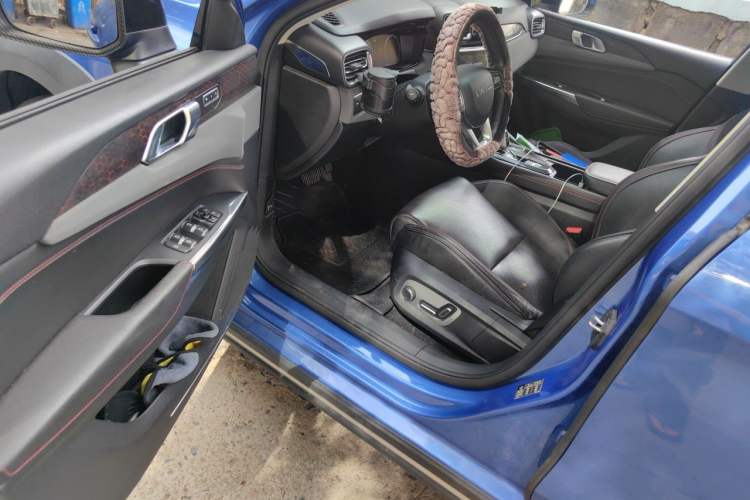 Used Lynk & Co 02 2018 1.5T DCT Two-Wheel Drive Pro Version China V Emission Standard Driver Seat