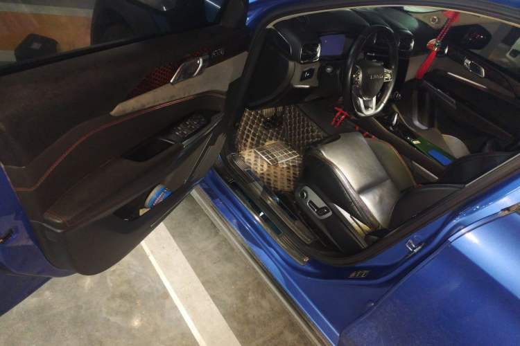 Used Lynk & Co 02 2018 1.5T DCT Two-Wheel Drive Pro Version China V Emission Standard Driver Seat