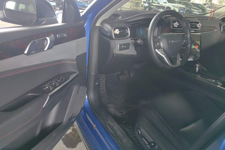 Used Lynk & Co 02 2018 1.5T DCT Two-Wheel Drive Pro Version China V Emission Standard Driver Seat