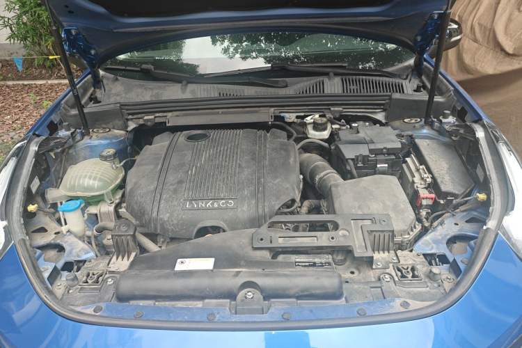 Used Lynk & Co 02 2018 1.5T DCT Two-Wheel Drive Pro Version China V Emission Standard Engine Bay