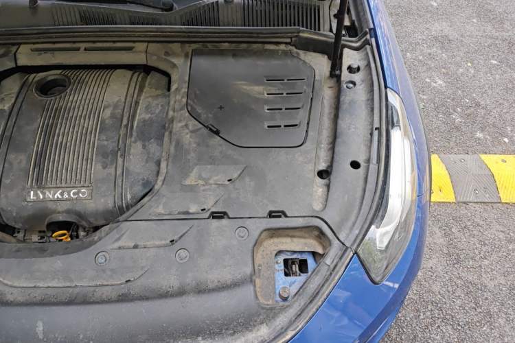 Used Lynk & Co 02 2018 1.5T DCT Two-Wheel Drive Pro Version China V Emission Standard Engine Bay Left