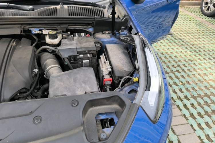 Used Lynk & Co 02 2018 1.5T DCT Two-Wheel Drive Pro Version China V Emission Standard Engine Bay Left