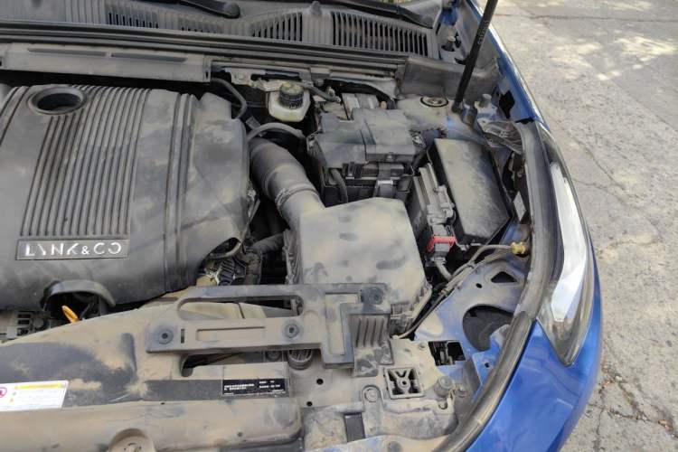 Used Lynk & Co 02 2018 1.5T DCT Two-Wheel Drive Pro Version China V Emission Standard Engine Bay Left