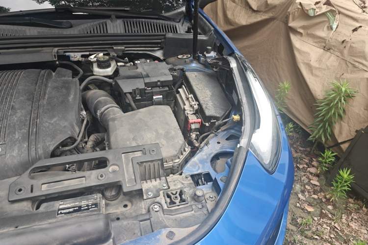 Used Lynk & Co 02 2018 1.5T DCT Two-Wheel Drive Pro Version China V Emission Standard Engine Bay Left