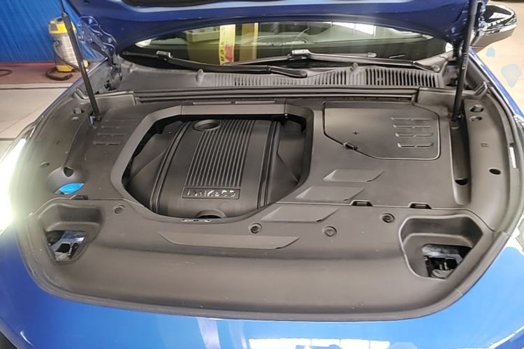 Used Lynk & Co 02 2018 1.5T DCT Two-Wheel Drive Pro Version China V Emission Standard Engine Bay