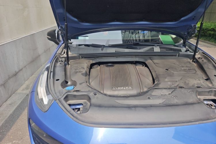 Used Lynk & Co 02 2018 1.5T DCT Two-Wheel Drive Pro Version China V Emission Standard Engine Bay Right