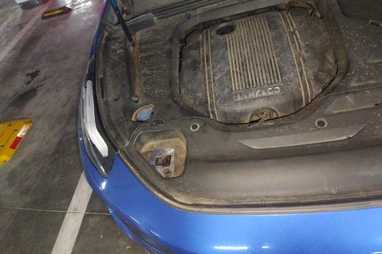 Used Lynk & Co 02 2018 1.5T DCT Two-Wheel Drive Pro Version China V Emission Standard Engine Bay Right