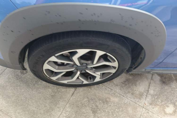 Used Lynk & Co 02 2018 1.5T DCT Two-Wheel Drive Pro Version China V Emission Standard Exterior 1
