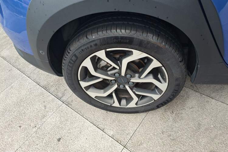 Used Lynk & Co 02 2018 1.5T DCT Two-Wheel Drive Pro Version China V Emission Standard Exterior 2