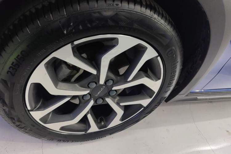Used Lynk & Co 02 2018 1.5T DCT Two-Wheel Drive Sporty Version China V Standard Exterior 4