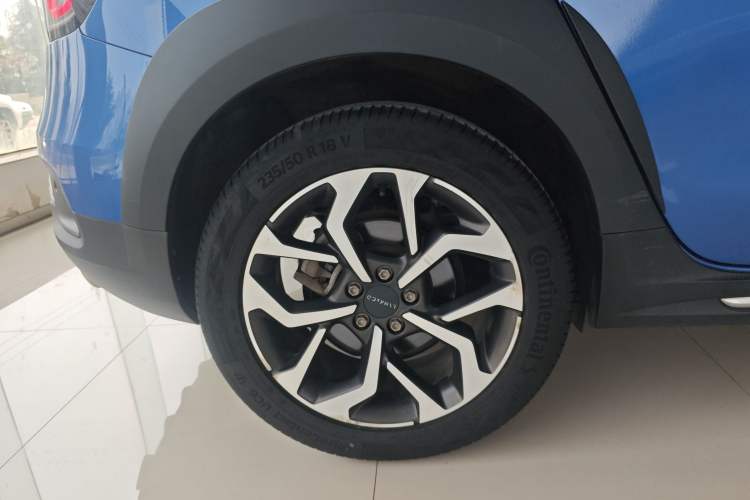 Used Lynk & Co 02 2018 1.5T DCT Two-Wheel Drive Sporty Version China V Standard Exterior 5