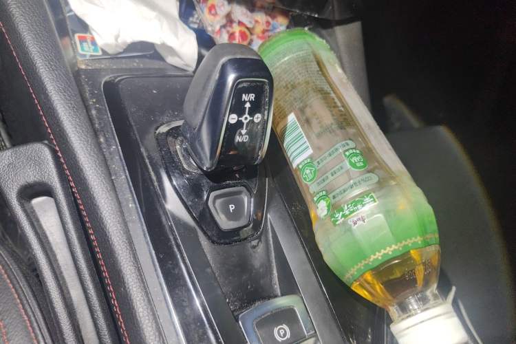 Used Lynk & Co 02 2018 1.5T DCT Two-Wheel Drive Pro Version China V Emission Standard Gear Lever
