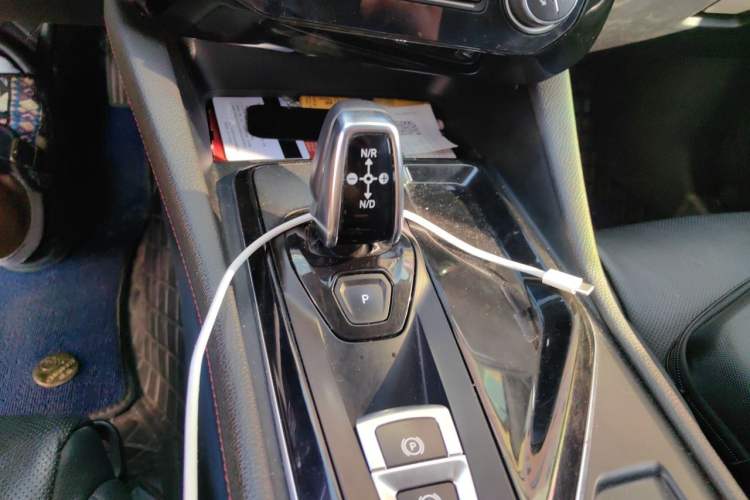 Used Lynk & Co 02 2018 1.5T DCT Two-Wheel Drive Sporty Version China V Standard Gear Lever