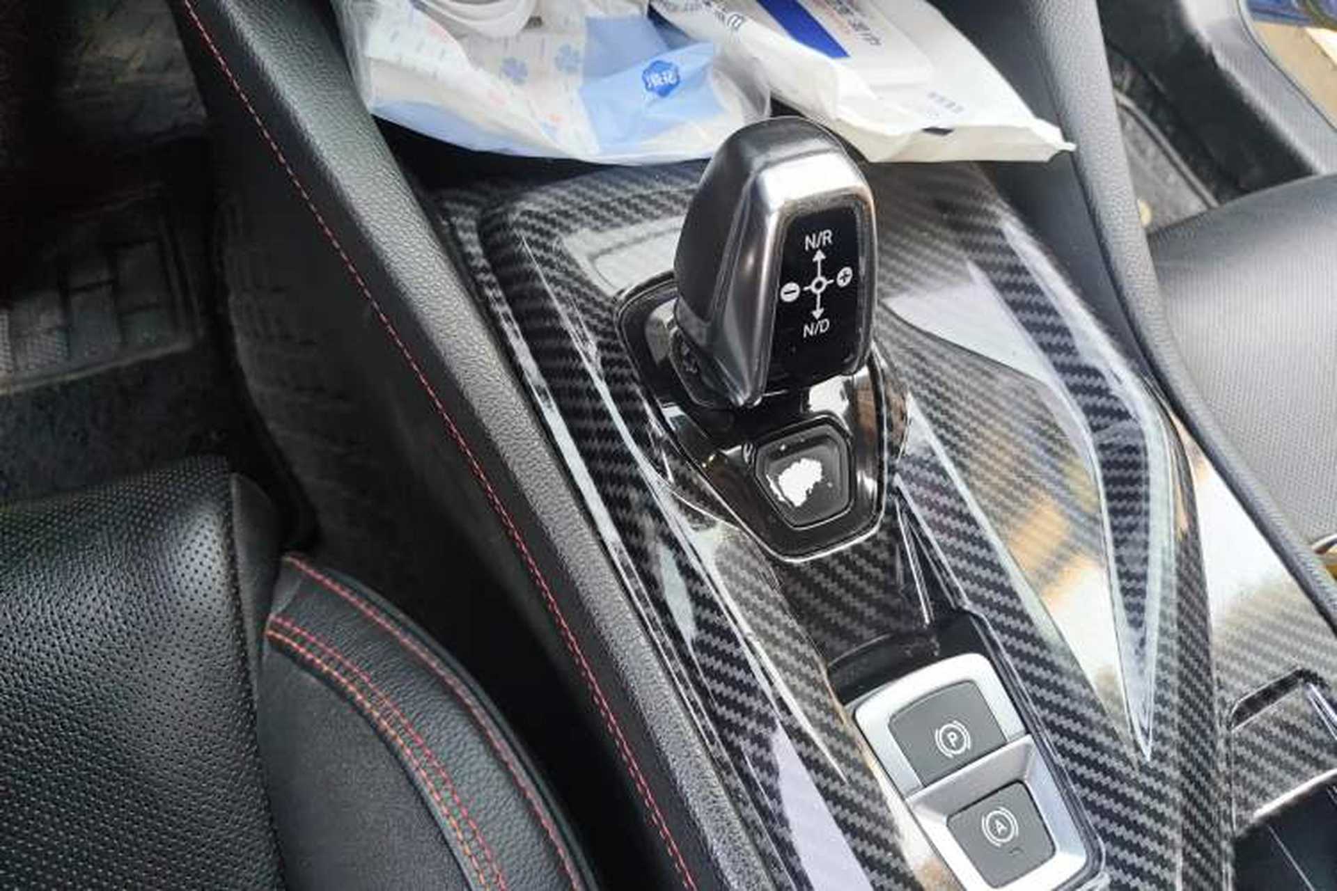 Used Lynk & Co 02 2018 1.5T DCT Two-Wheel Drive Pro Version China V Emission Standard Gear Lever
