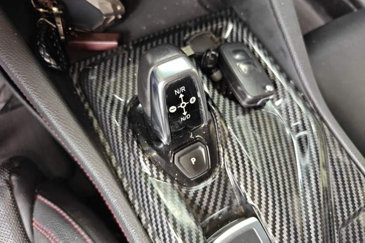 Used Lynk & Co 02 2018 1.5T DCT Two-Wheel Drive Sporty Version China V Standard Gear Lever