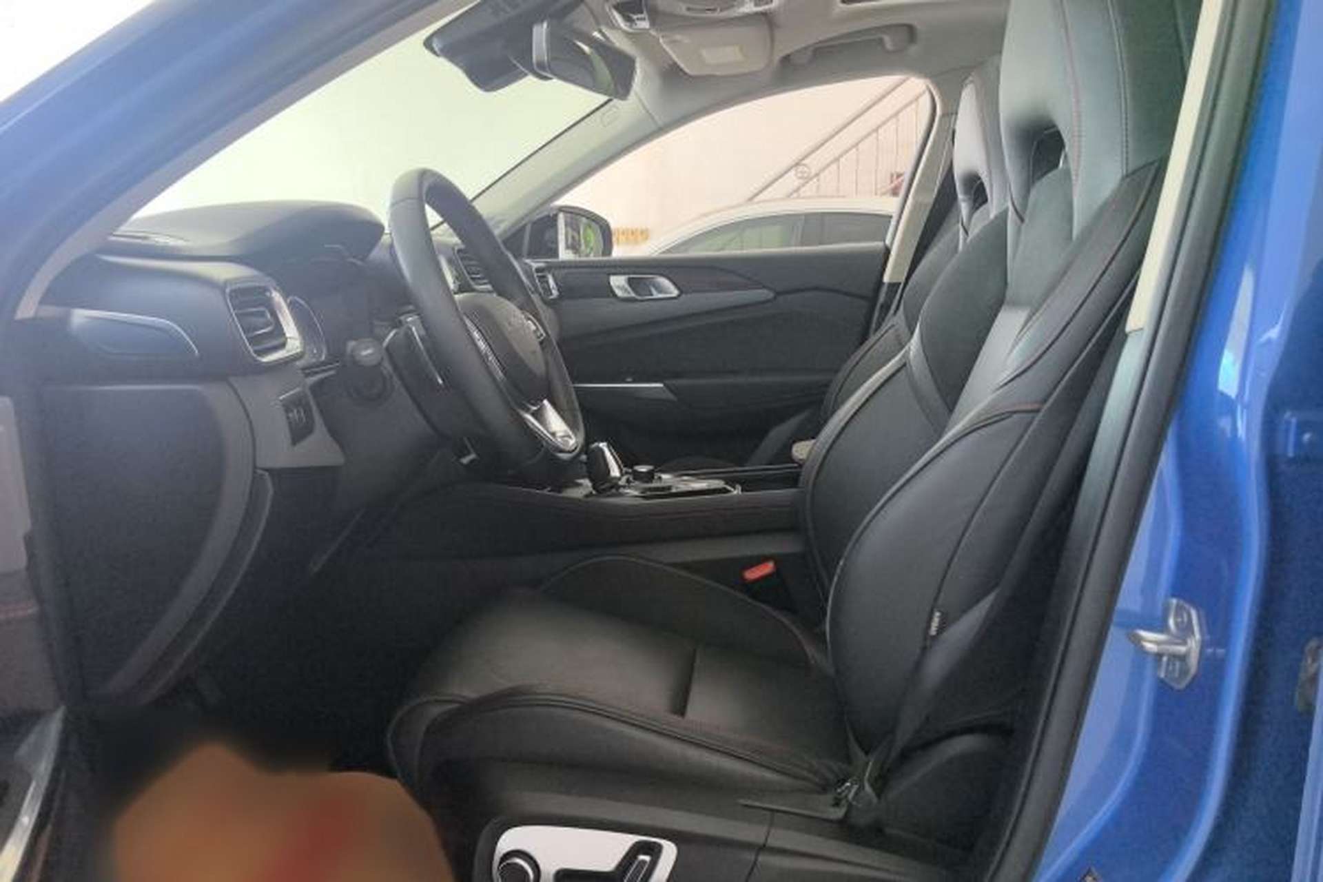 Used Lynk & Co 02 2018 2.0T DCT 4x4 Sport Pro Edition China V Standard Interior 1