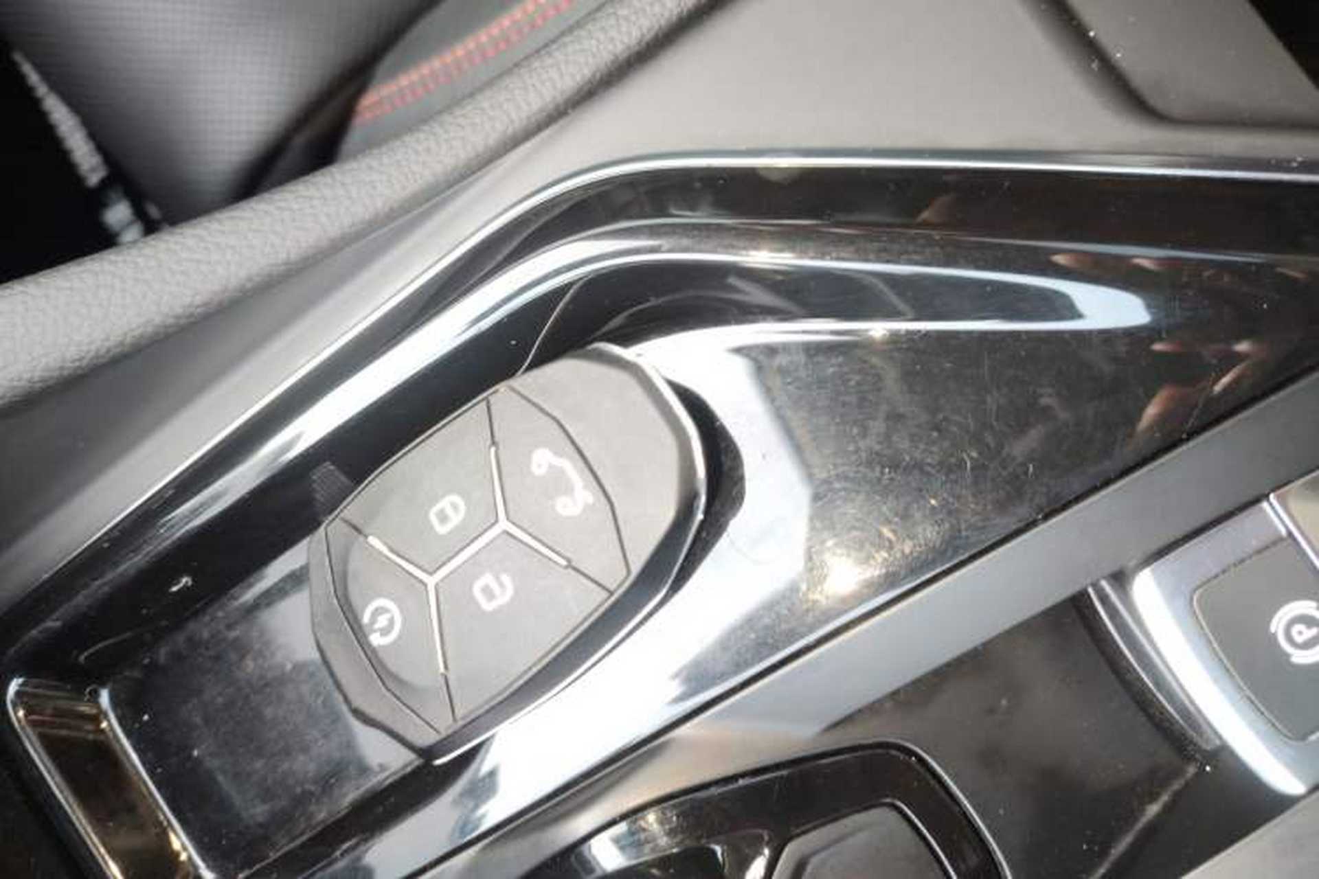Used Lynk & Co 02 2018 1.5T DCT Two-Wheel Drive Pro Version China V Emission Standard Interior 1