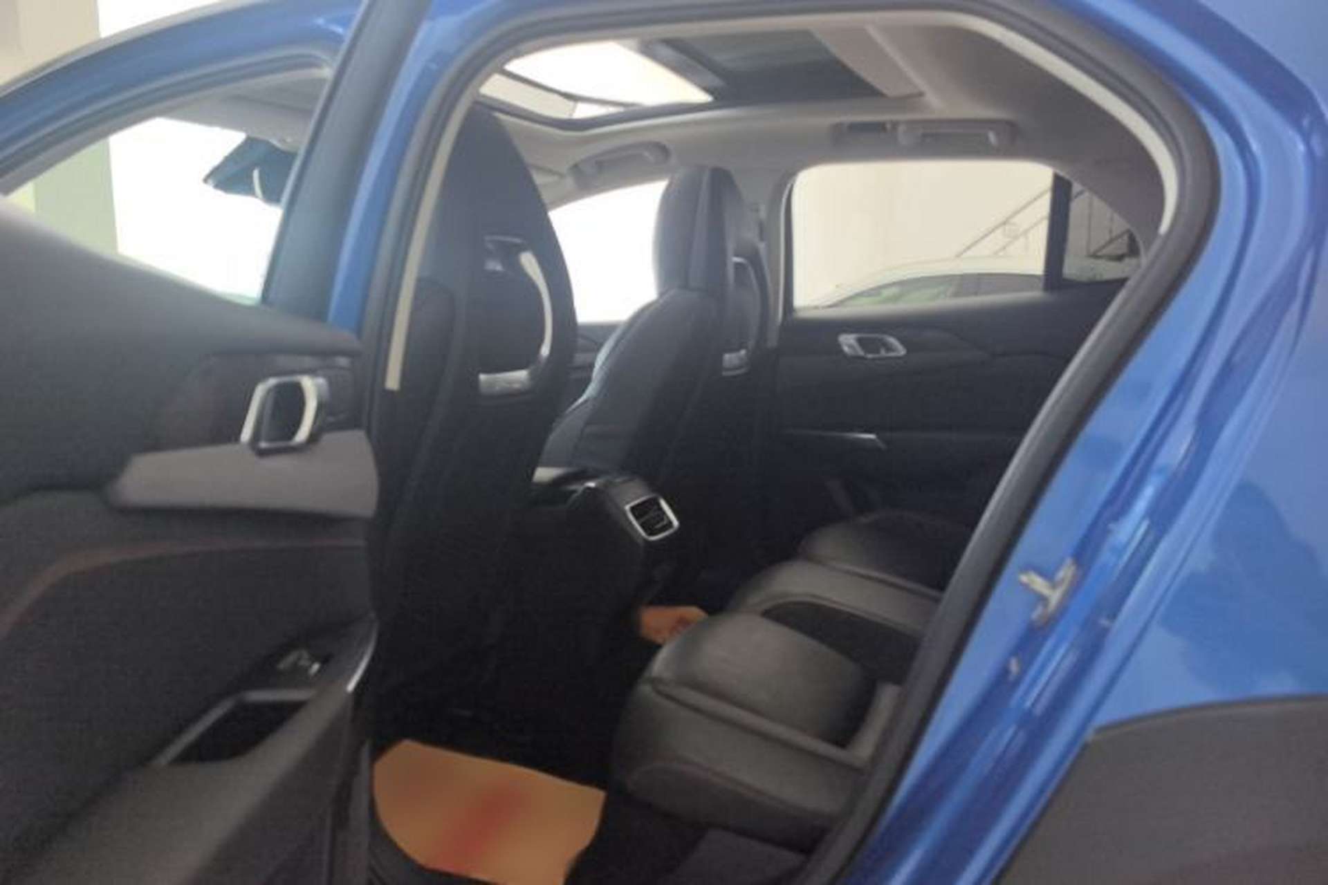 Used Lynk & Co 02 2018 2.0T DCT 4x4 Sport Pro Edition China V Standard Interior 2