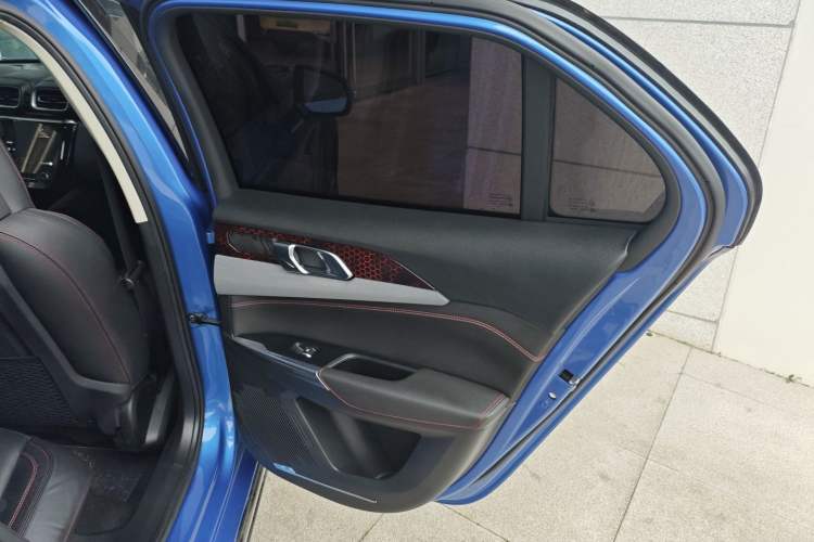 Used Lynk & Co 02 2018 1.5T DCT Two-Wheel Drive Pro Version China V Emission Standard Interior 6