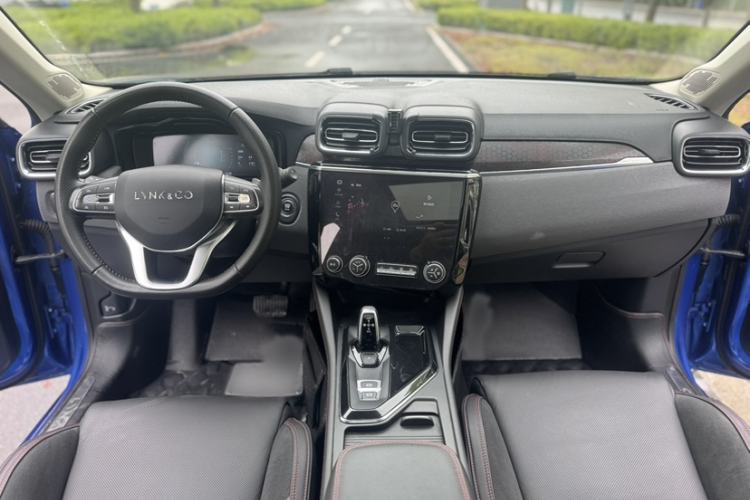 Used Lynk & Co 02 2018 1.5T DCT Two-Wheel Drive Pro Version China V Emission Standard Interior 8