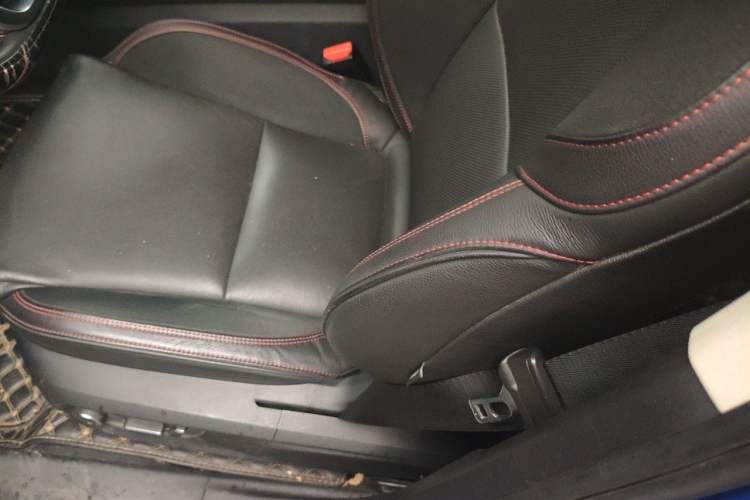 Used Lynk & Co 02 2018 1.5T DCT Two-Wheel Drive Pro Version China V Emission Standard Left Front Seat