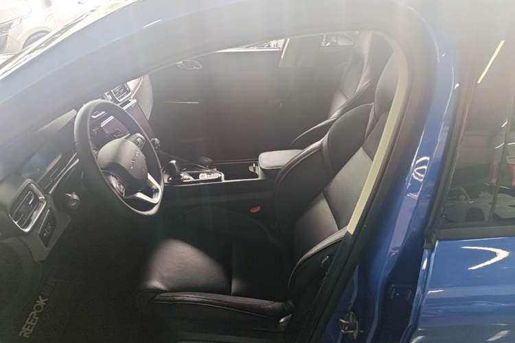Used Lynk & Co 02 2018 1.5T DCT Two-Wheel Drive Pro Version China V Emission Standard Left Front Seat