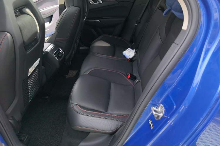 Used Lynk & Co 02 2018 1.5T DCT Two-Wheel Drive Pro Version China V Emission Standard Left Rear Seat