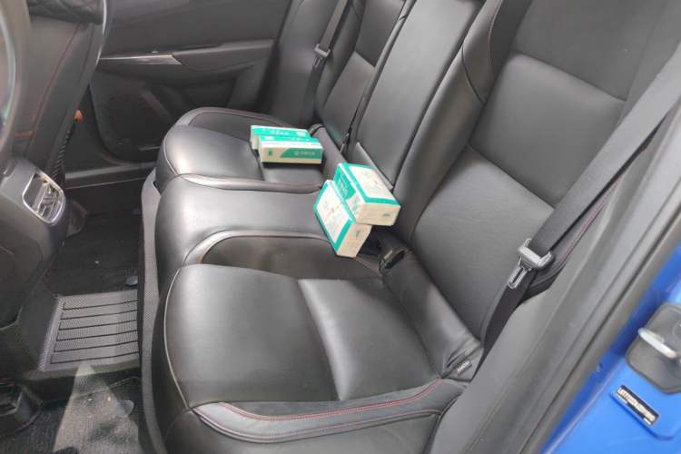 Used Lynk & Co 02 2018 1.5T DCT Two-Wheel Drive Pro Version China V Emission Standard Left Rear Seat
