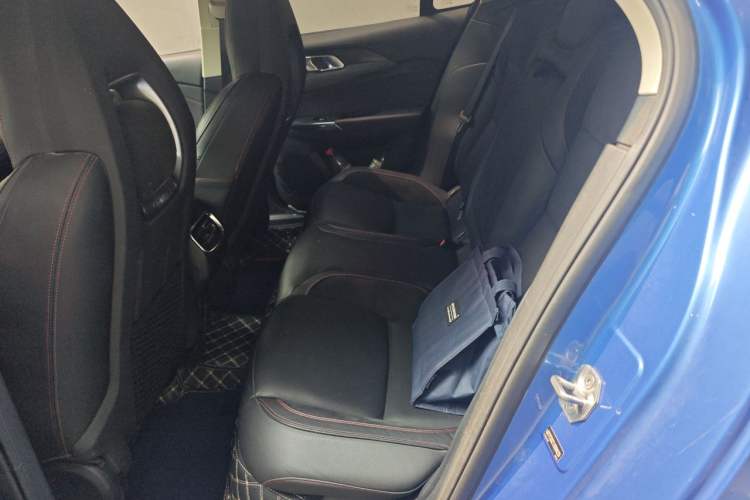 Used Lynk & Co 02 2018 1.5T DCT Two-Wheel Drive Pro Version China V Emission Standard Left Rear Seat