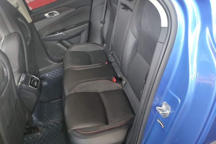 Used Lynk & Co 02 2018 1.5T DCT Two-Wheel Drive Pro Version China V Emission Standard Left Rear Seat
