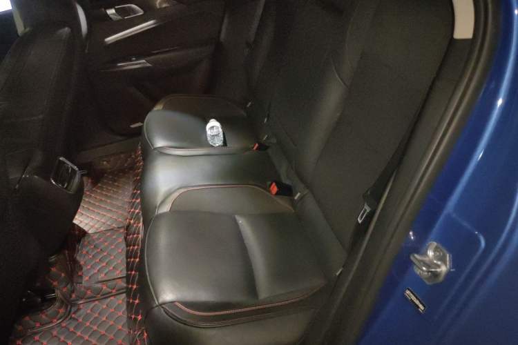 Used Lynk & Co 02 2018 1.5T DCT Two-Wheel Drive Pro Version China V Emission Standard Left Rear Seat