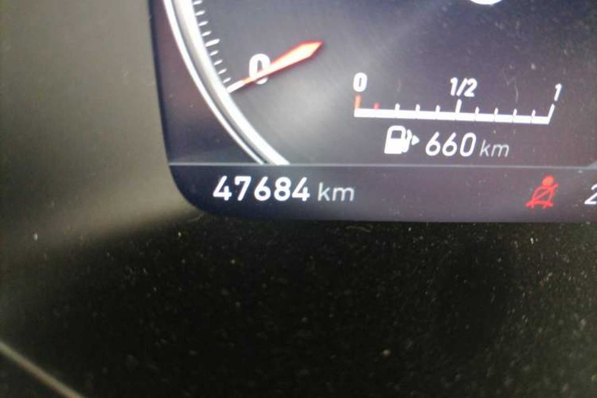 Used Lynk & Co 02 2018 1.5T DCT Two-Wheel Drive Pro Version China V Emission Standard Odometer Close Up